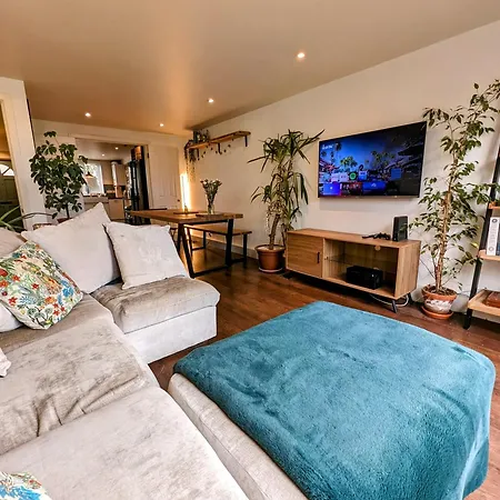 Modern Well Presented Apartment With Garden London Exterior foto